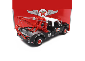 1970 CHEVROLET C-30 DUALLY TOW TRUCK TEXACO 1:18 SCALE