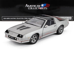 1985 CHEVROLET CAMARO IROC SILVER 1:18 SCALE