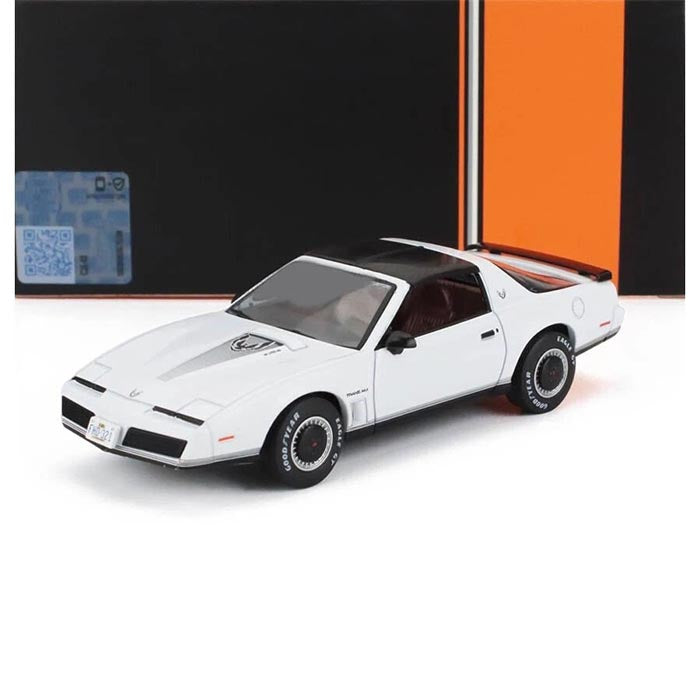 1982 PONTIAC FIREBIRD TRANS AM WHITE 1:43 SCALE