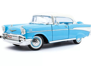 1957 CHEVROLET BEL AIR LIGHT BLUE 1:18 DIECAST MODEL CAR BY ROAD SIGNATURE 92109