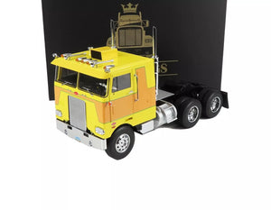 1977 PETERBILT 352 PACEMAKER TRACTOR TRUCK 3-ASSI YELLOW 1:18 SCALE